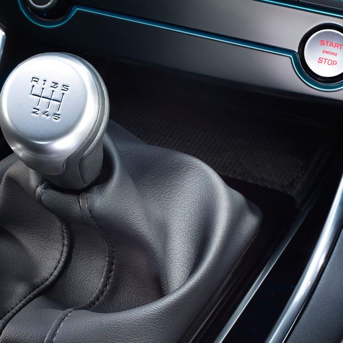 Jaguar XE Interior | Peter Vardy Aberdeen